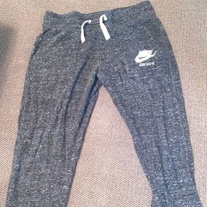 Nike cropped joggers